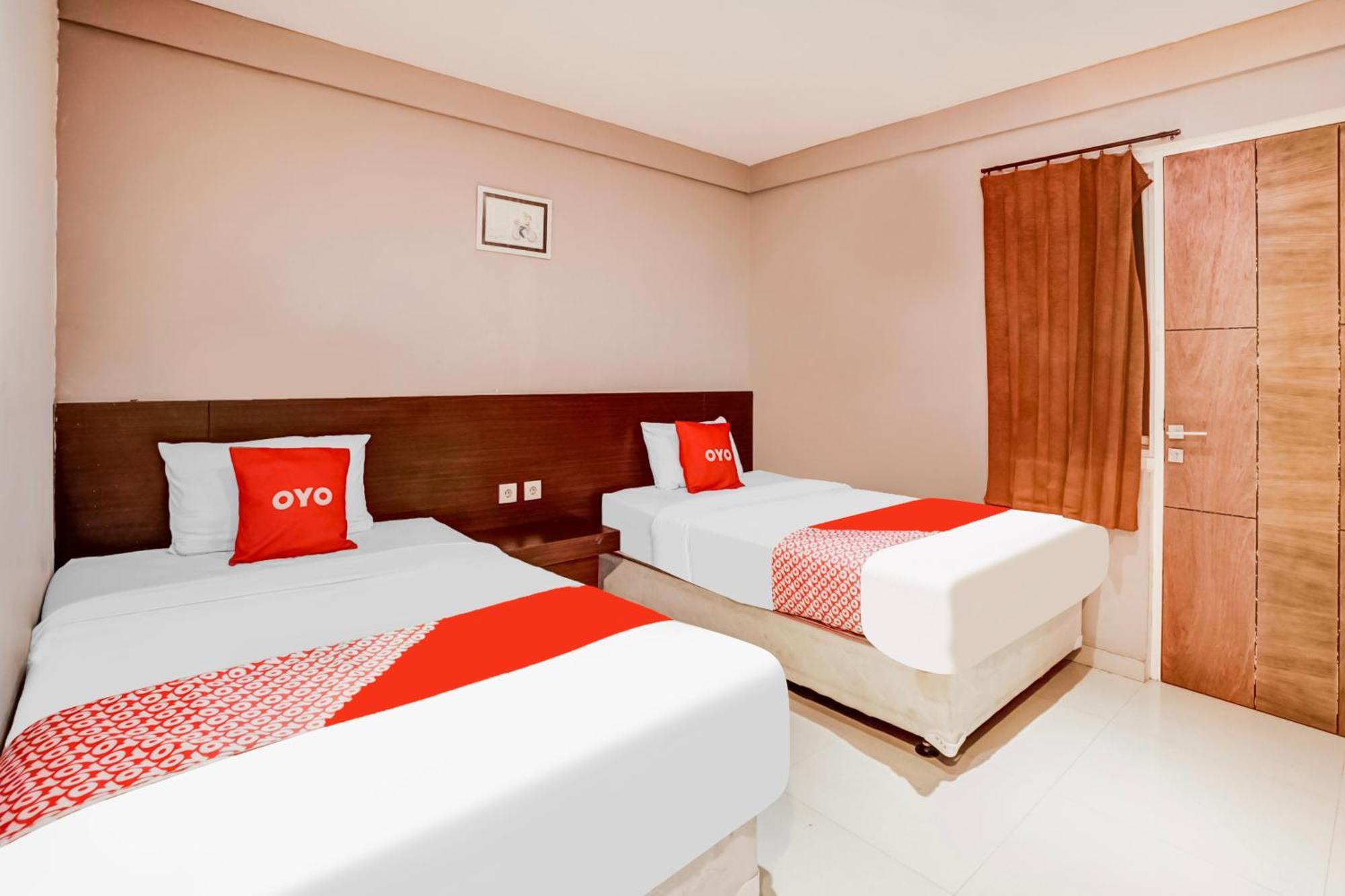 Hotel O Siwalankerto Near Surabaya Carnival Exterior foto