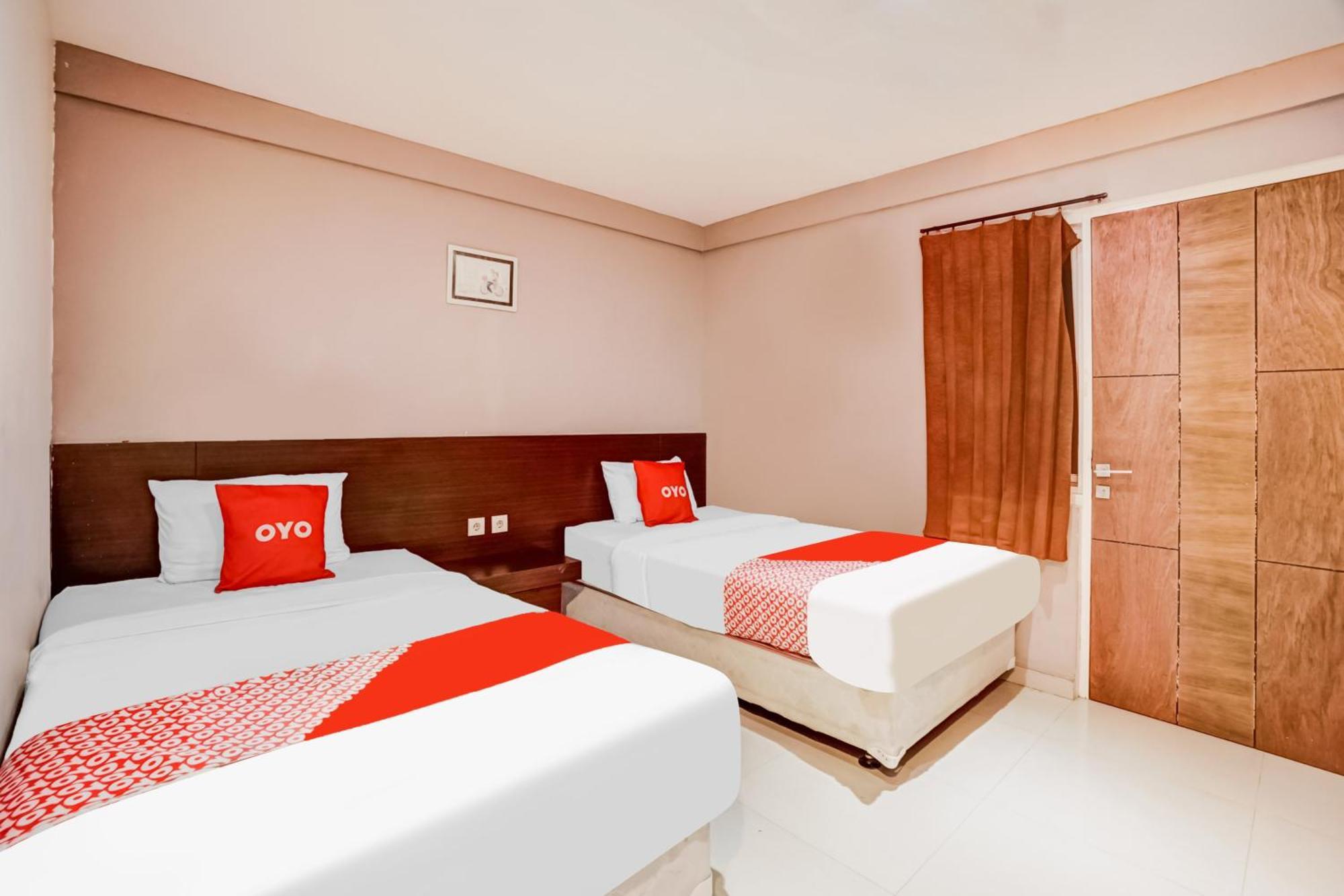 Hotel O Siwalankerto Near Surabaya Carnival Exterior foto